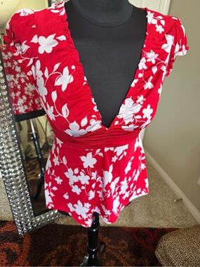 Papaya Red and White Floral Top